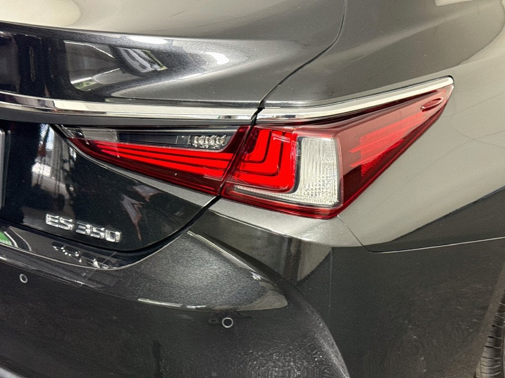 2022 Lexus ES 350
