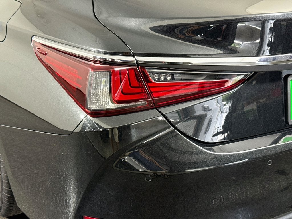 2022 Lexus ES 350