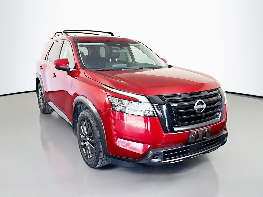 2022 Nissan Pathfinder SV