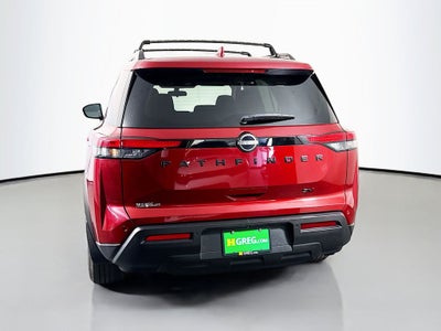 2022 Nissan Pathfinder SV