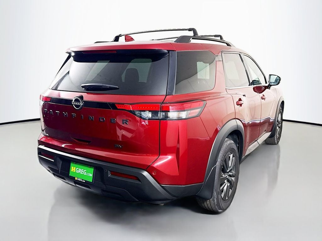 2022 Nissan Pathfinder SV