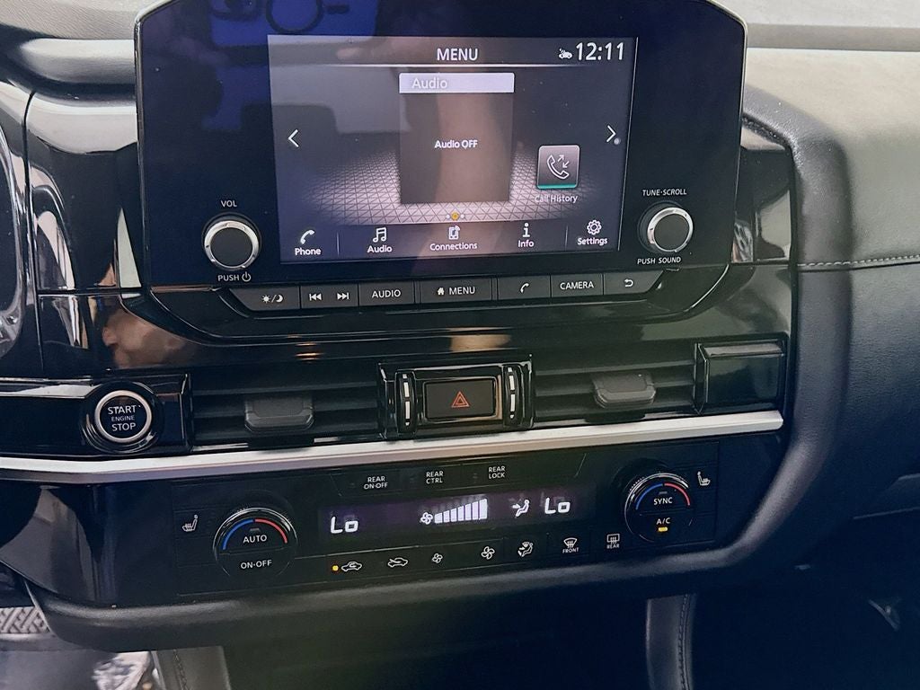 2022 Nissan Pathfinder SV