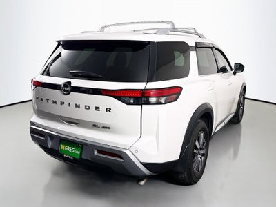 2023 Nissan Pathfinder SL
