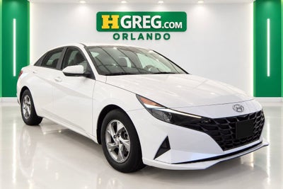 2022 Hyundai Elantra SE