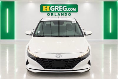 2022 Hyundai Elantra SE
