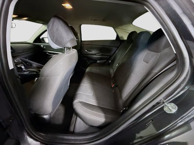 2022 Hyundai Elantra SE