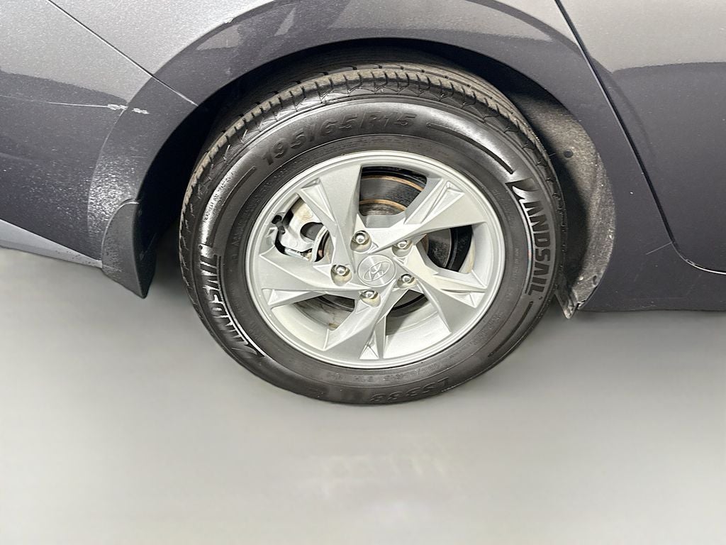 2022 Hyundai Elantra SE