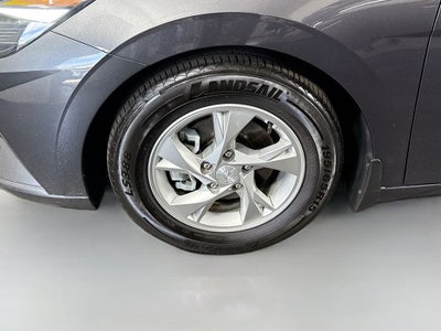 2022 Hyundai Elantra SE