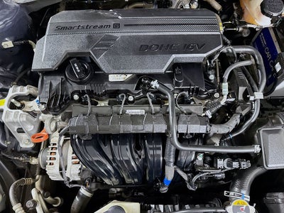 2022 Hyundai Elantra SE