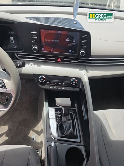 2022 Hyundai Elantra SEL