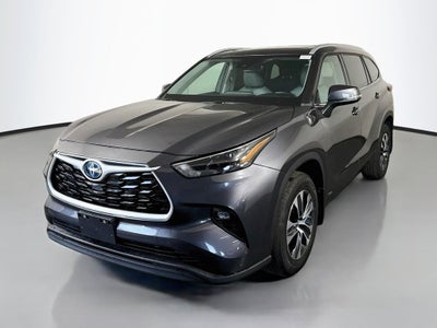 2022 Toyota Highlander Hybrid XLE