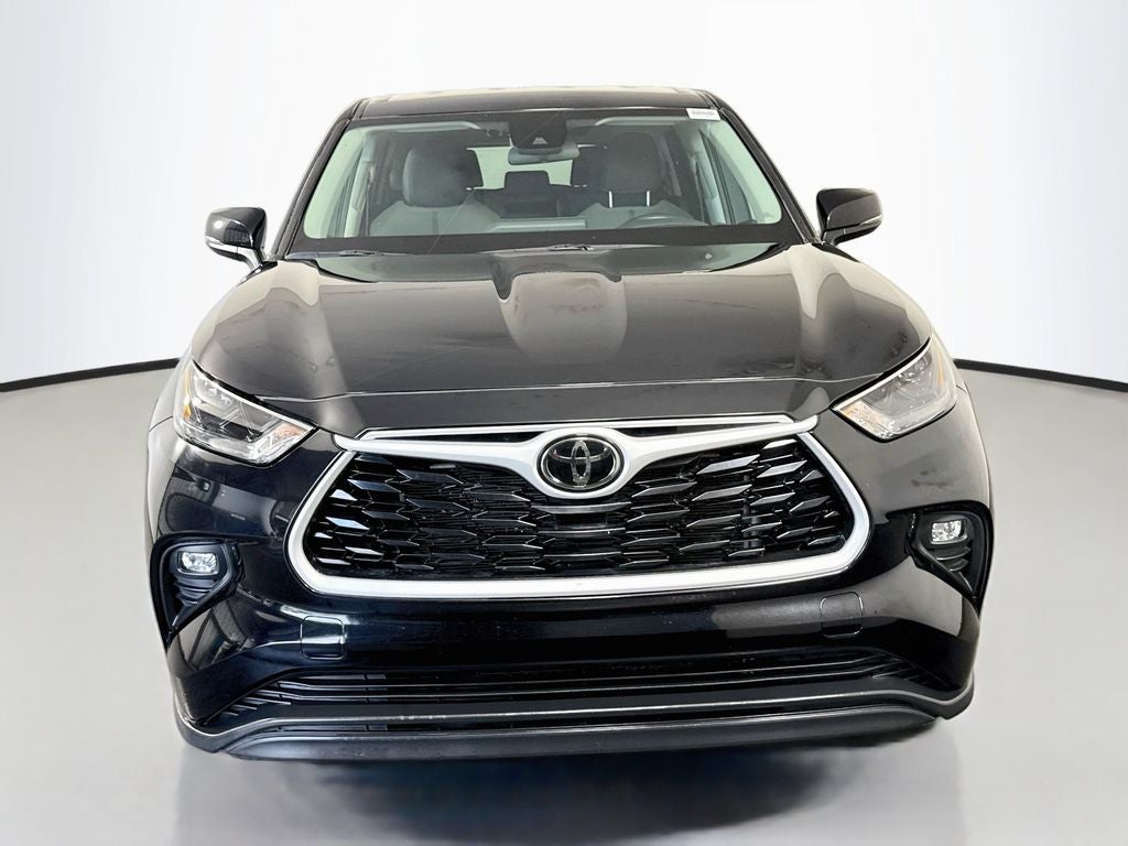 2025 Toyota Highlander LE