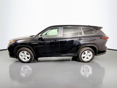 2025 Toyota Highlander LE