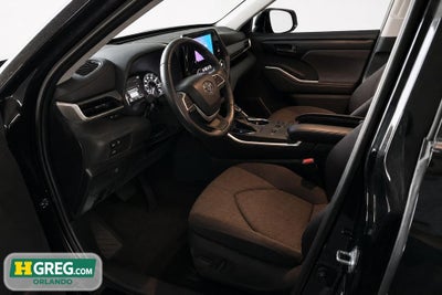 2025 Toyota Highlander LE