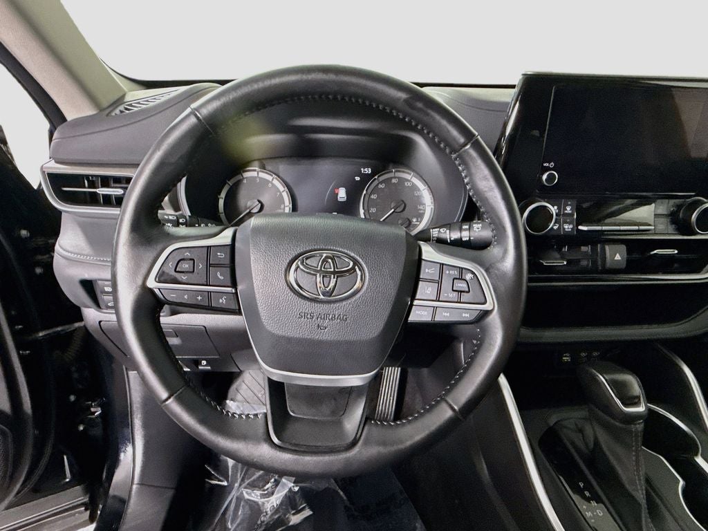 2025 Toyota Highlander LE
