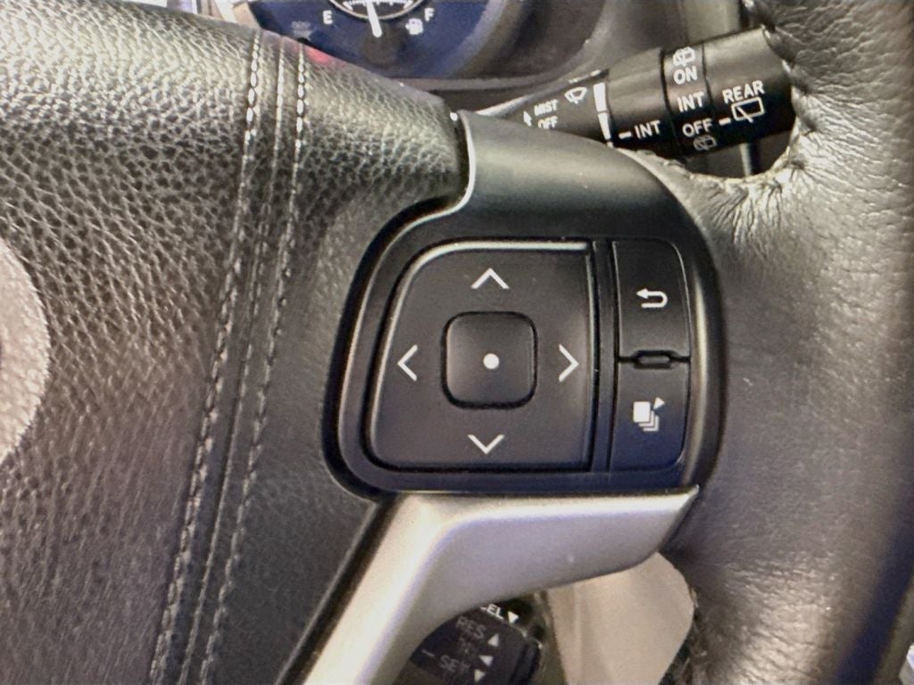 2017 Toyota Sienna XLE 8 Passenger