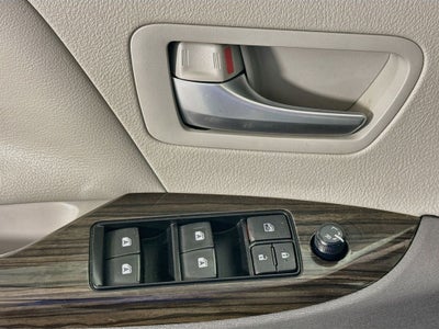 2017 Toyota Sienna XLE 8 Passenger