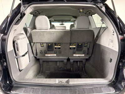 2017 Toyota Sienna XLE 8 Passenger