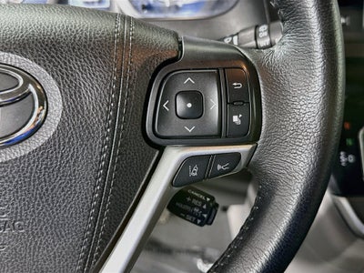 2020 Toyota Sienna XLE 8 Passenger