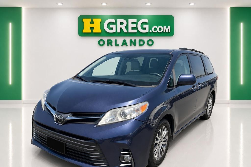 2020 Toyota Sienna XLE 8 Passenger
