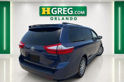 2020 Toyota Sienna XLE 8 Passenger