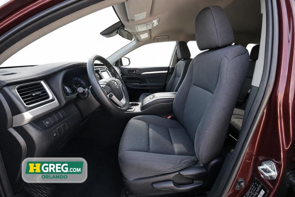 2019 Toyota Highlander LE