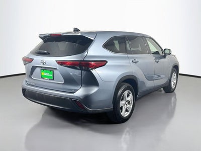 2022 Toyota Highlander LE