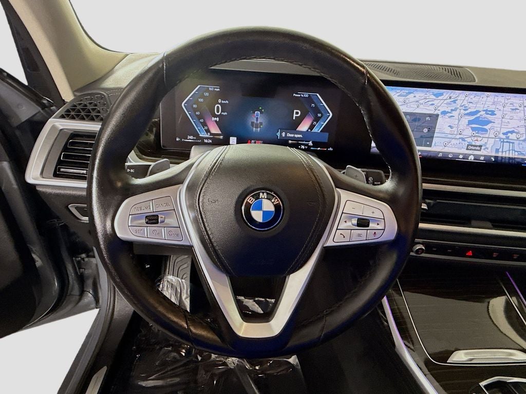 2025 BMW X7 xDrive40i
