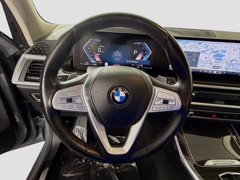 2025 BMW X7 xDrive40i