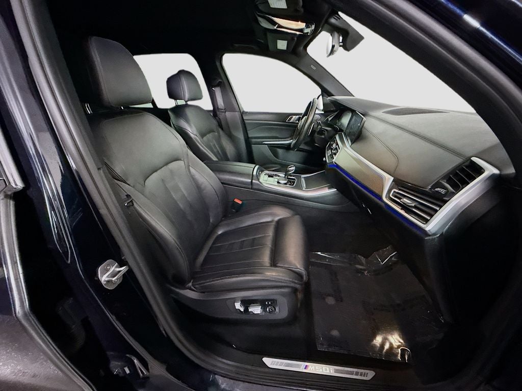 2020 BMW X5 M50i