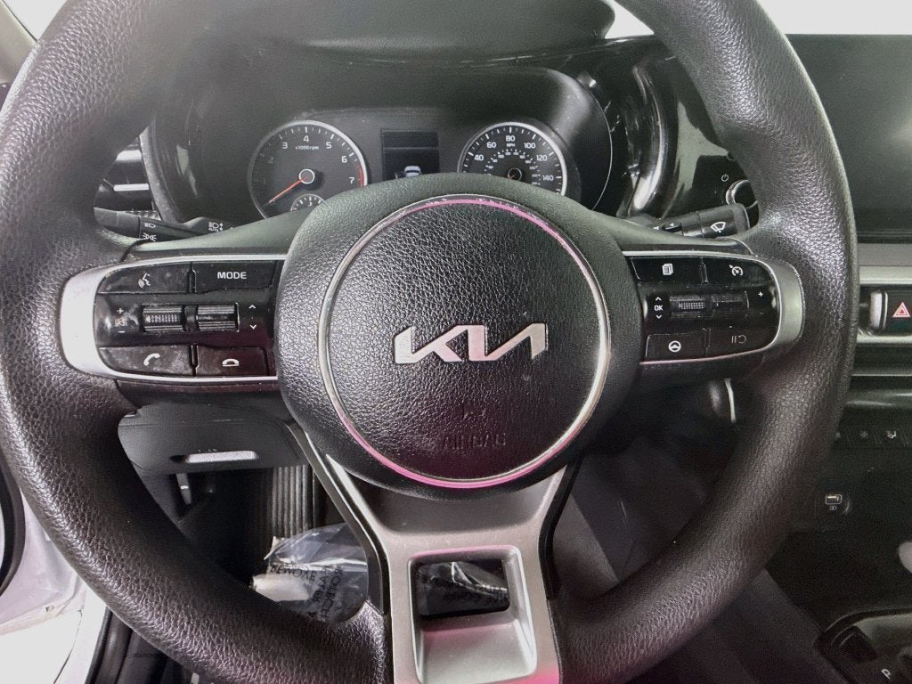 2022 Kia K5 LXS
