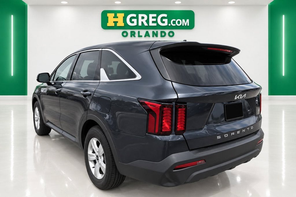 2022 Kia Sorento LX