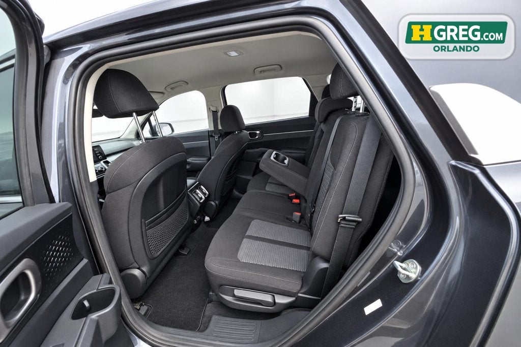 2022 Kia Sorento LX