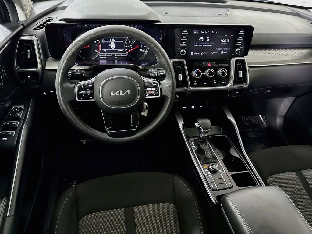 2023 Kia Sorento LX
