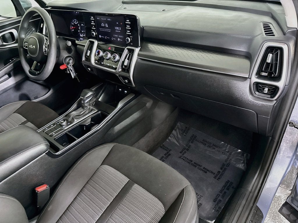 2023 Kia Sorento LX