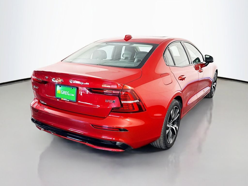 2023 Volvo S60 B5 Core Dark Theme