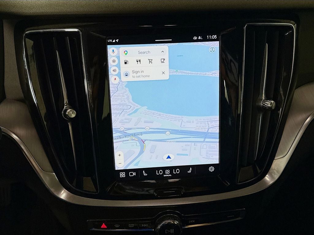 2023 Volvo S60 B5 Core Dark Theme