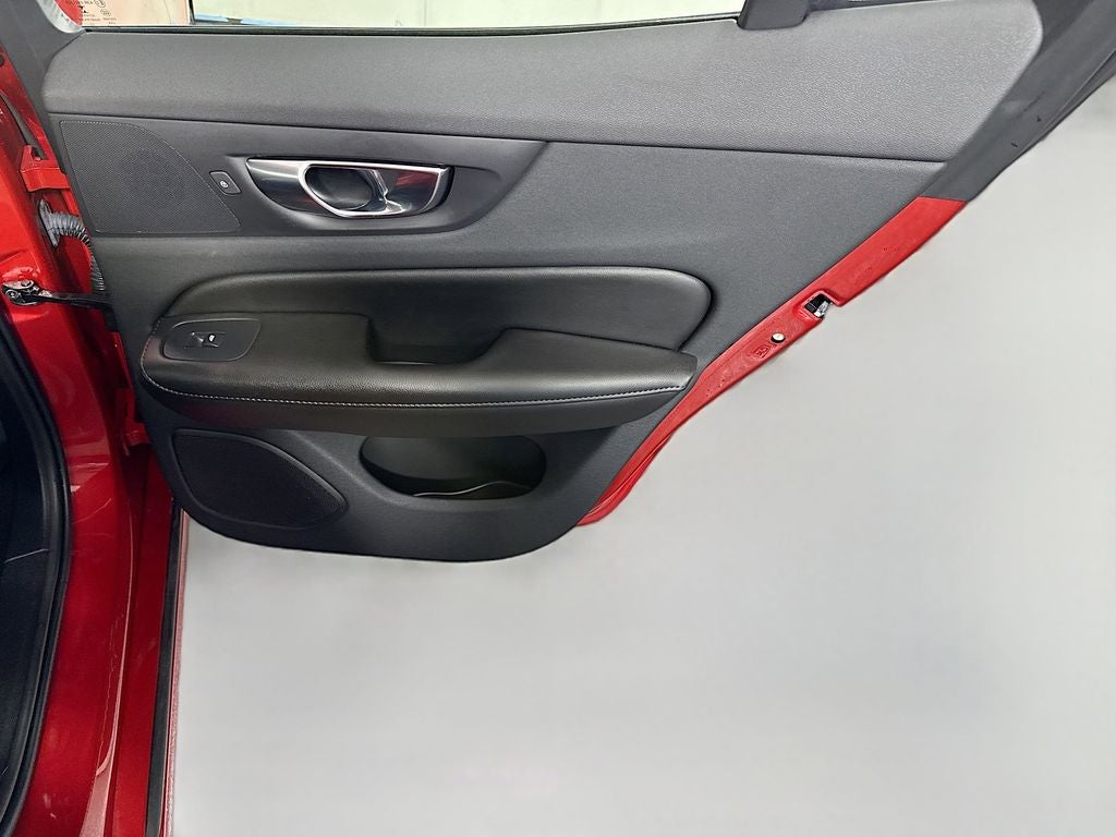 2023 Volvo S60 B5 Core Dark Theme