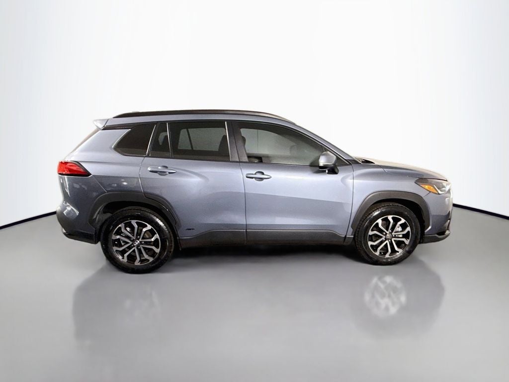 2023 Toyota Corolla Cross Hybrid SE