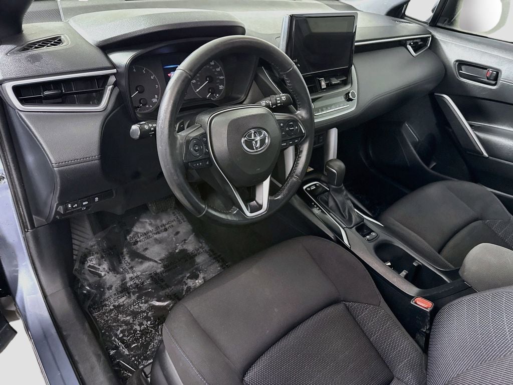 2023 Toyota Corolla Cross Hybrid SE