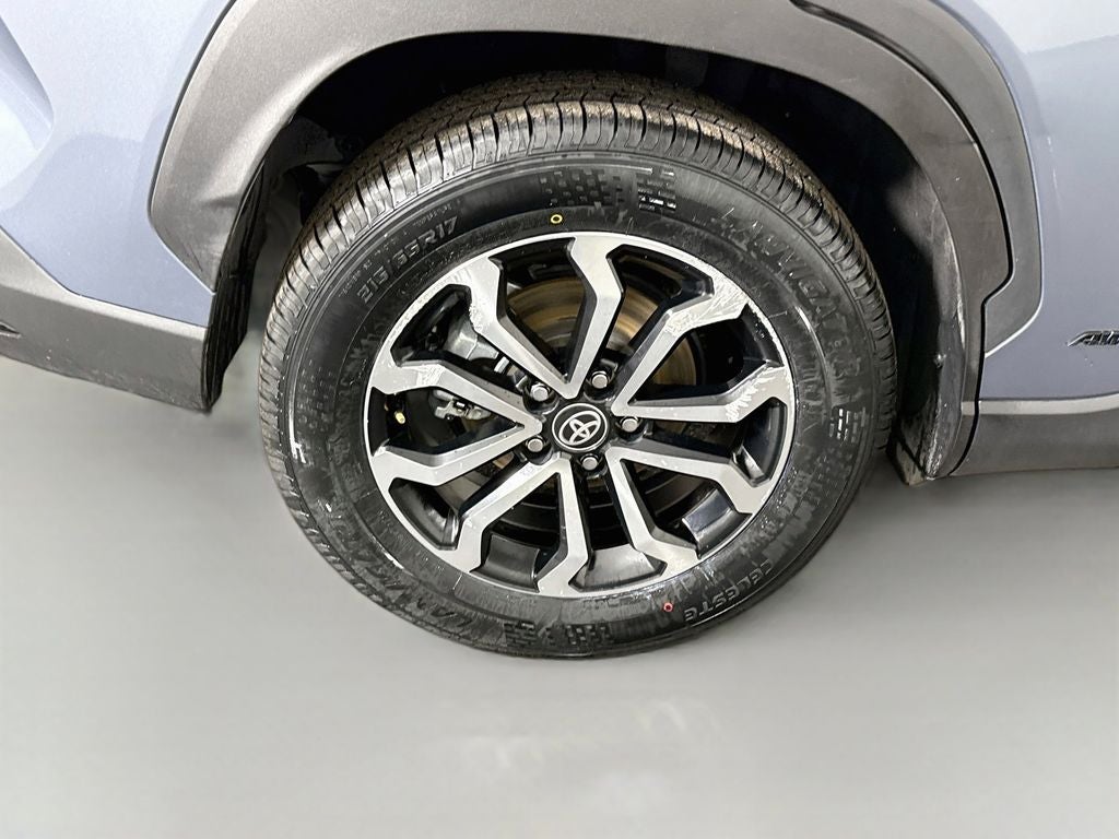 2023 Toyota Corolla Cross Hybrid SE