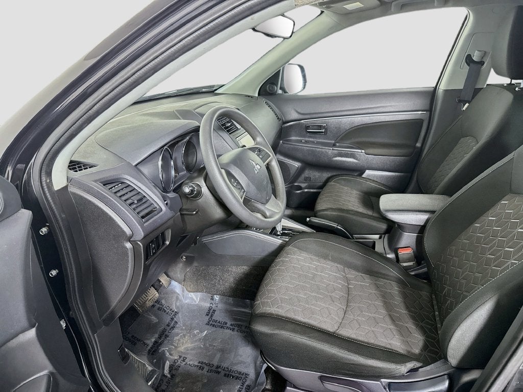 2024 Mitsubishi Outlander Sport 2.0 ES