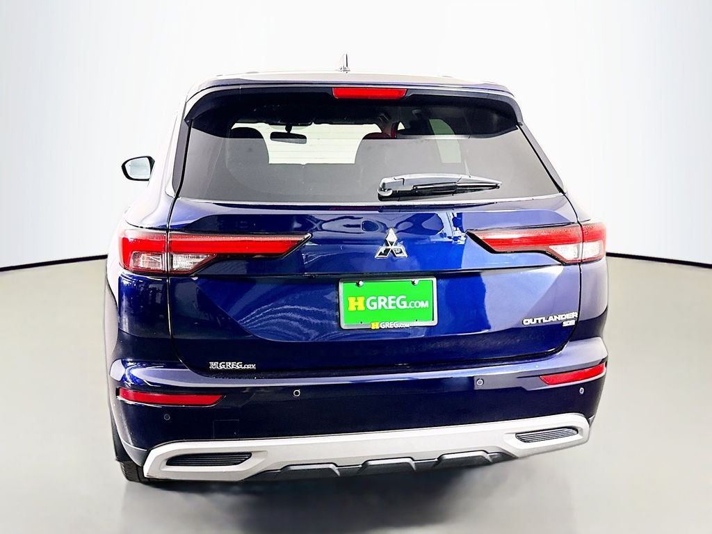 2022 Mitsubishi Outlander SE