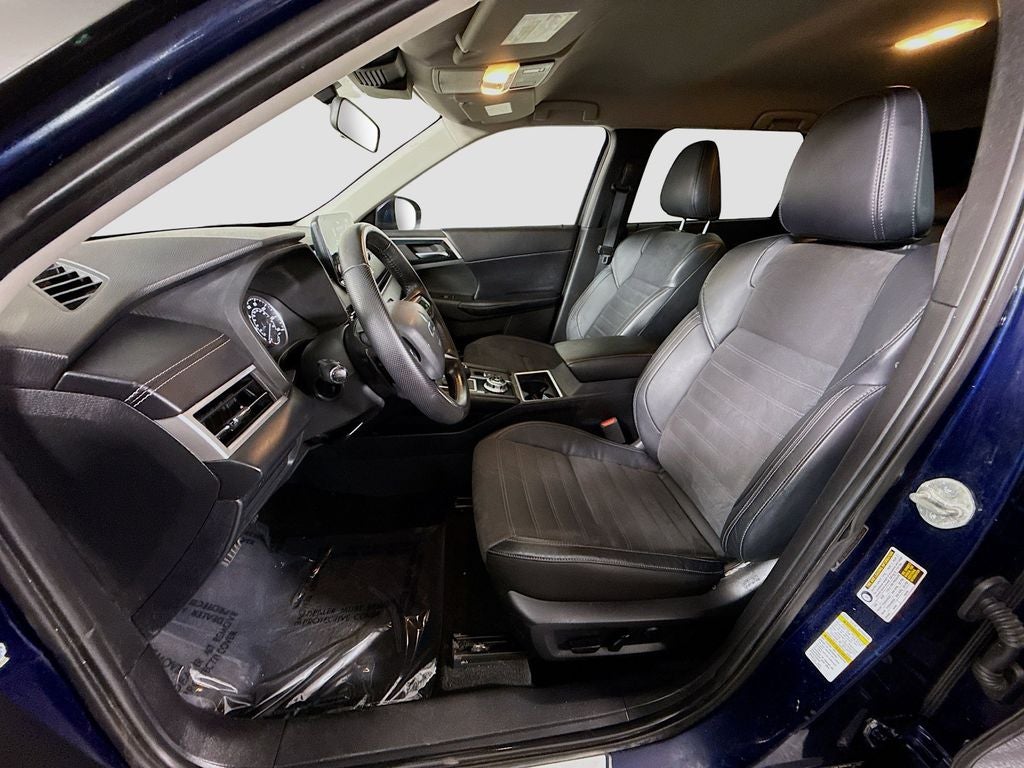 2022 Mitsubishi Outlander SE