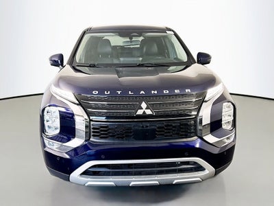 2022 Mitsubishi Outlander SE