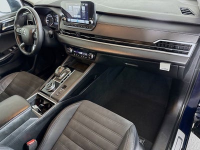 2022 Mitsubishi Outlander SE