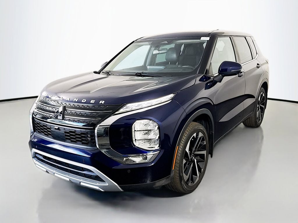 2022 Mitsubishi Outlander SE