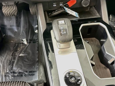 2025 Mitsubishi Outlander ES