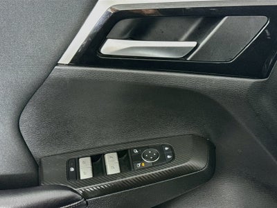 2025 Mitsubishi Outlander ES
