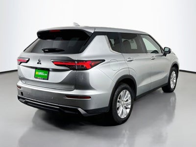 2025 Mitsubishi Outlander ES